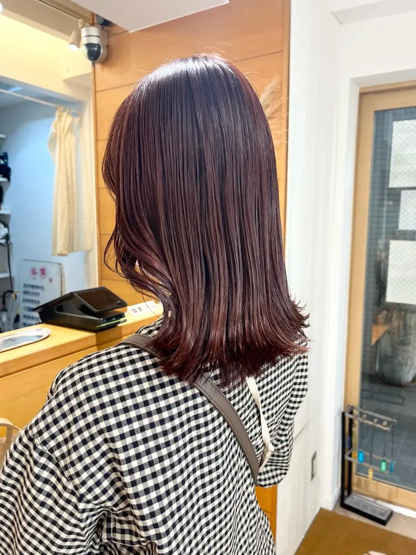 ミディアム カラー 菅沼 紀世/顔周りレイヤーのヘアスタイル