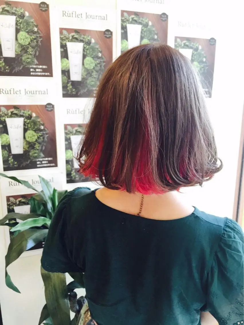 ミディアム カラー ブリーチ インナーカラー ピンクカラー レッドカラー 松本 美香のヘアスタイル