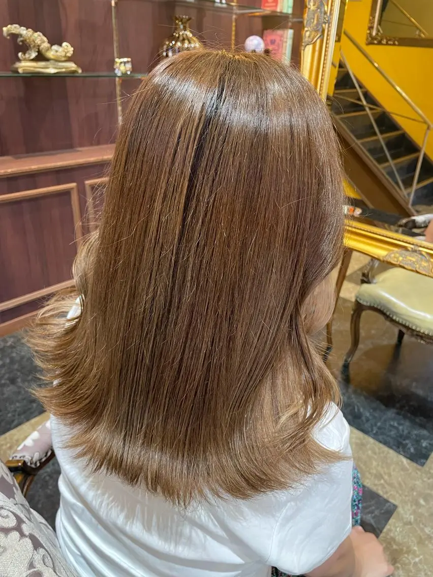 ミディアム カラー 田中 沙織のヘアスタイル
