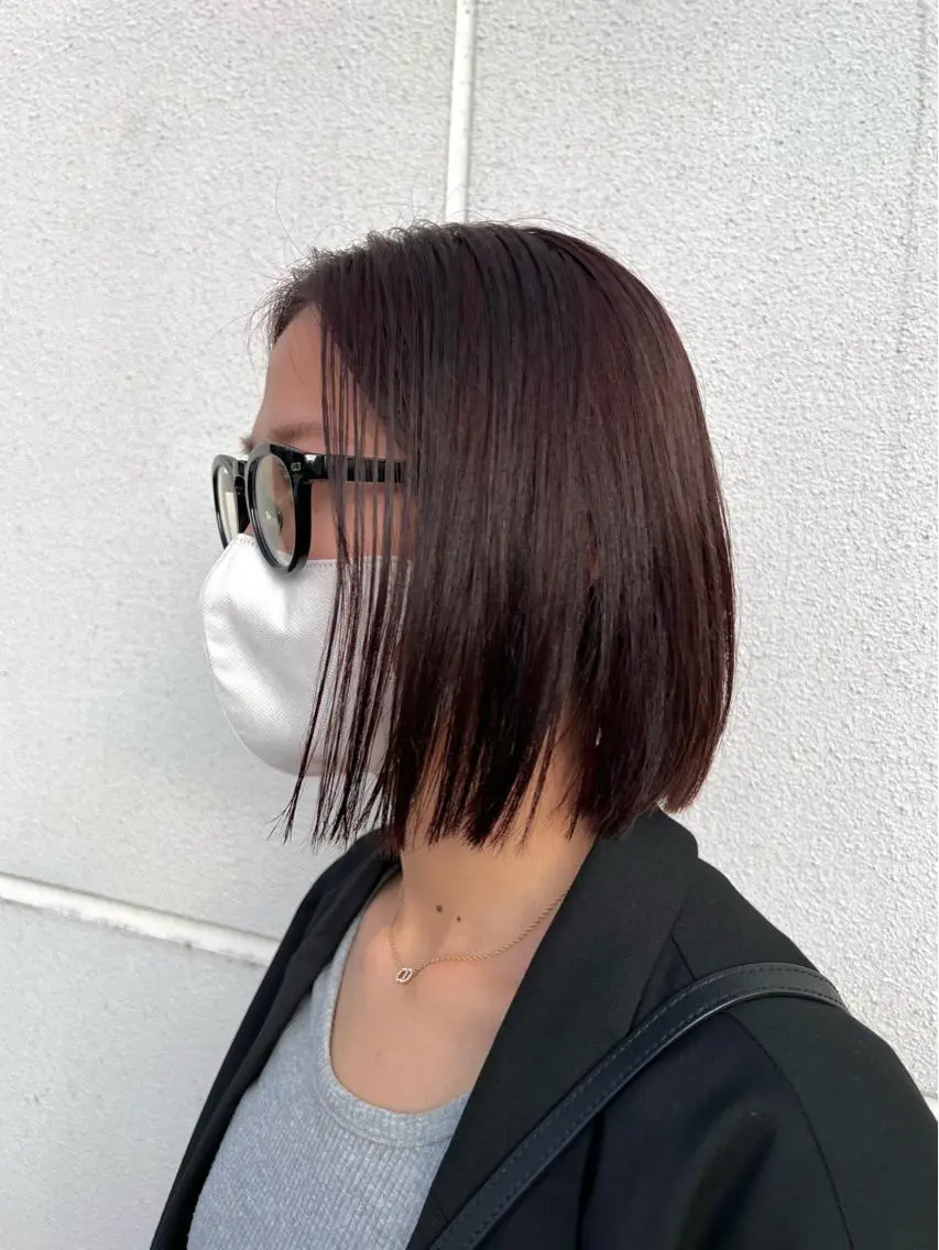 ショート カラー カット 松坂 真衣のヘアスタイル