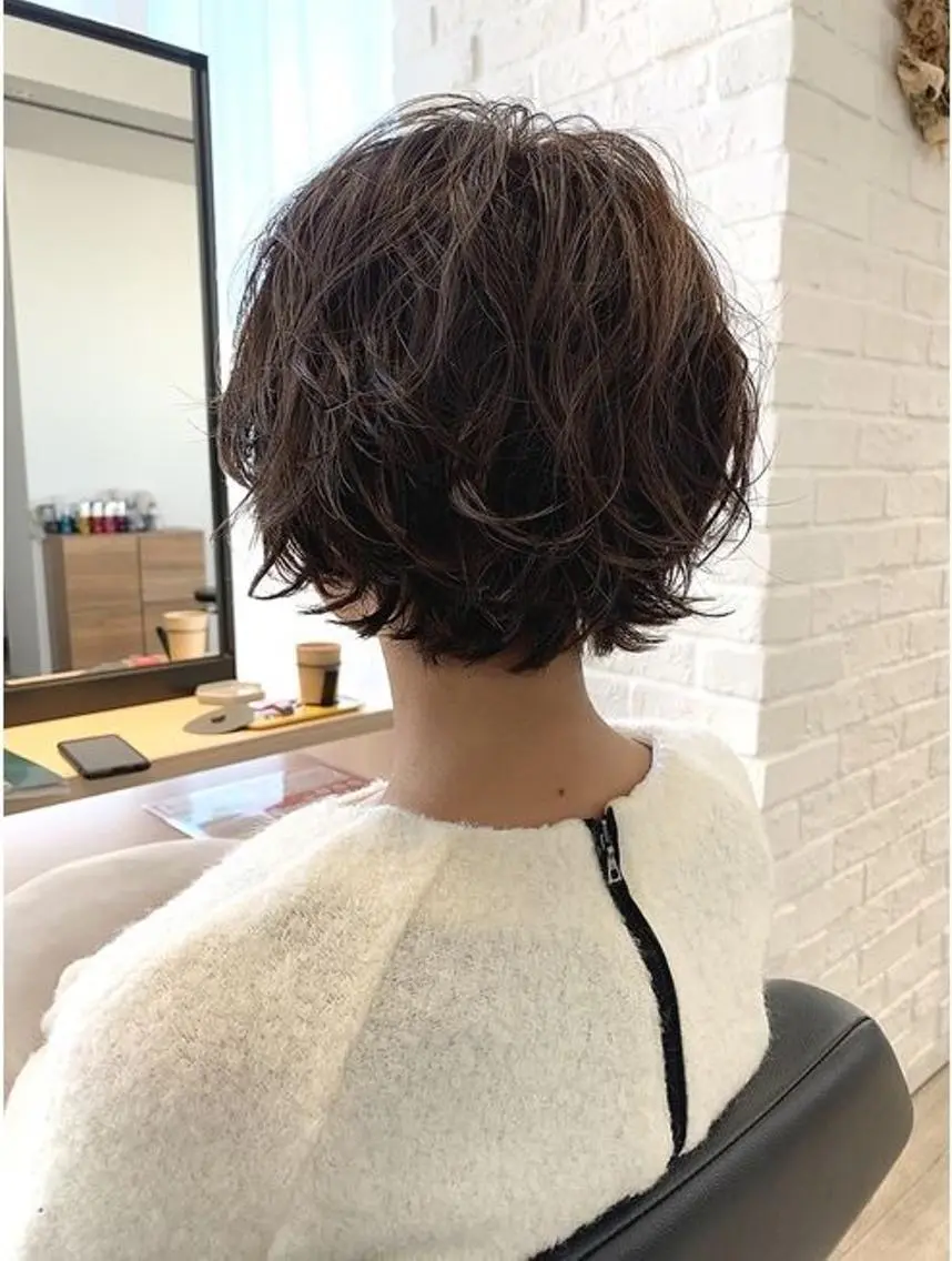ショート パーマ 本田 央介のヘアスタイル