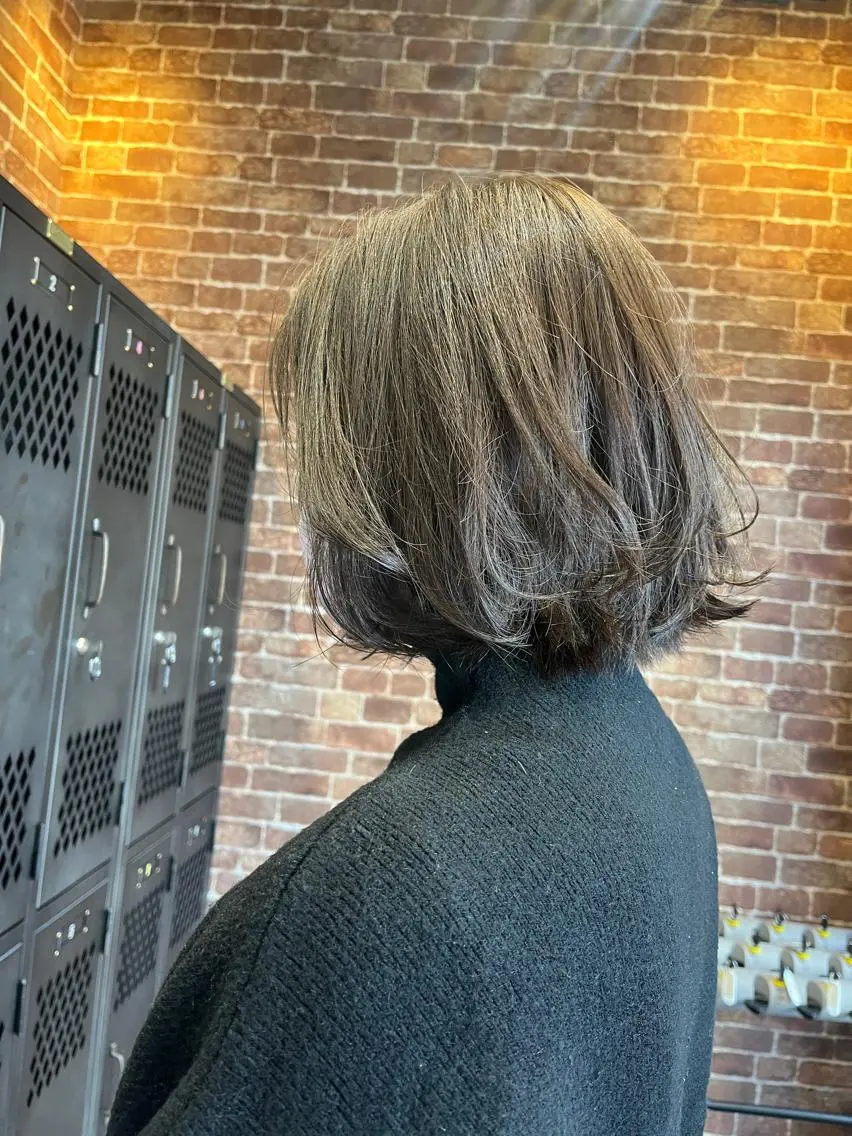 ショート カラー パーマ ヘアアレンジ メンズ キッズ ネイル マツエク・マツパ アイブロウ メンズブリーチ メンズハイライト メンズインナーカラー メンズ韓国風 ブリーチ 久木原 ゆりのヘアスタイル