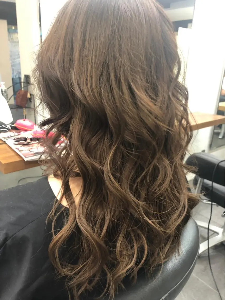 ロング カラー デジタルパーマ💫/ 似合わせカット✂️のヘアスタイル