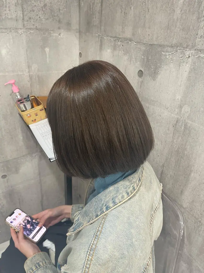 ショート カラー レイヤーの魔術師 𓍼takumi𓍼のヘアスタイル