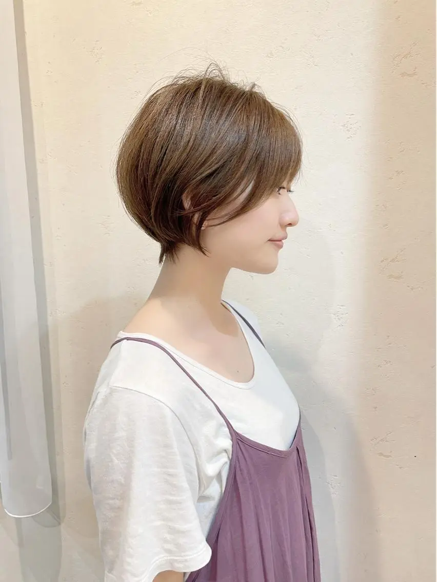 ショート 丸みショート ボブ 髪質改善 韓国風ヘア シースルーバング カット ヘアカラー トリートメント 🌹ハッシュカット、 レイヤー韓国ヘア🌹のヘアスタイル