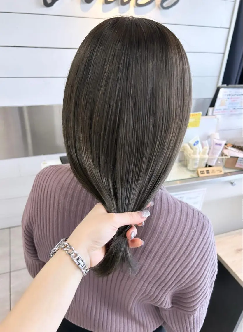 ミディアム カット ヘアカラー レイヤー/艶髪カラー 森本くるみのヘアスタイル