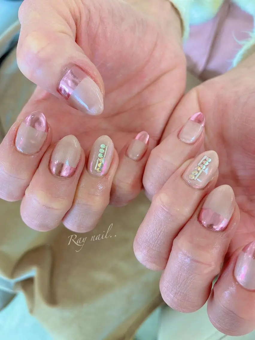 ネイル ミラーネイル ピンク nailsalon ∞ ﾐｶﾅﾙ ∞のネイルデザイン