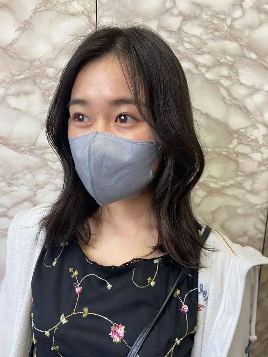 セミロング 地毛風艶カラー🌿 喜多夏海のヘアスタイル