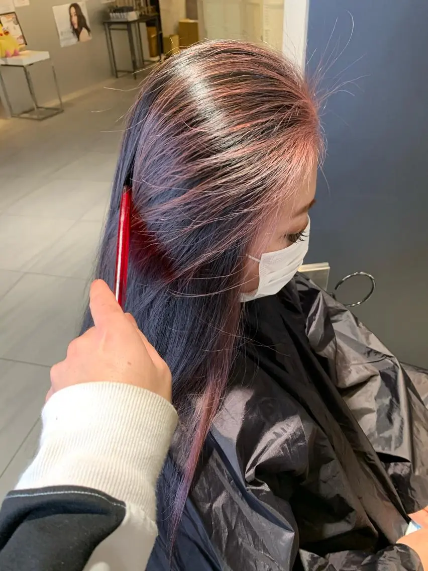 セミロング カラー パーマ ヘアアレンジ メンズ キッズ ネイル マツエク・マツパ 酸性ストレート 髪質改善大槻勇樹のヘアスタイル