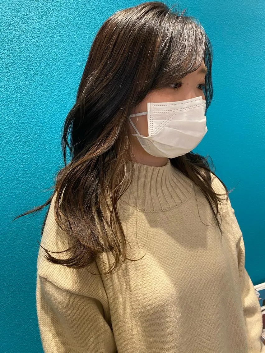 カラー ブリーチ インナーカラー 山本 銘子のヘアスタイル