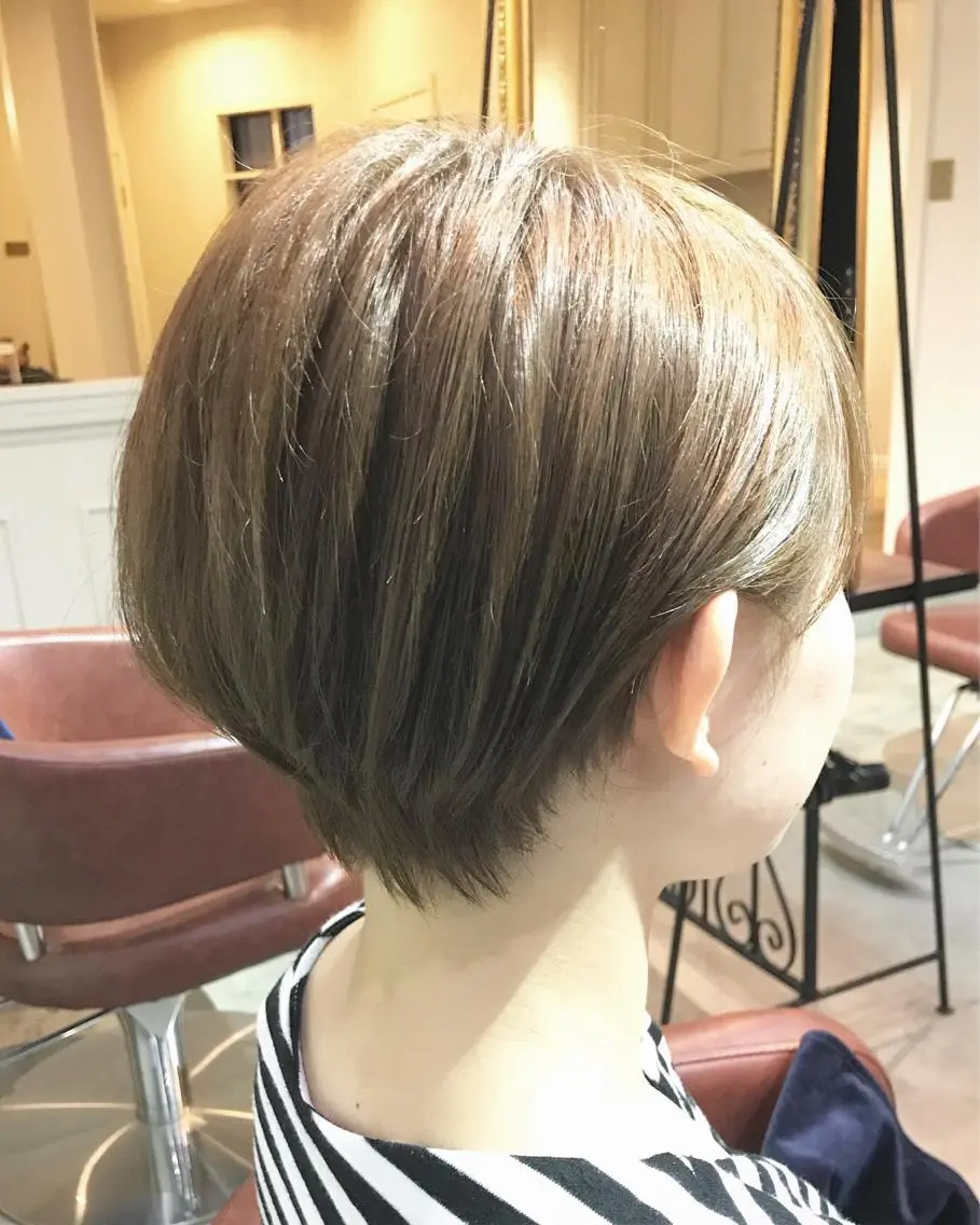 ショート カラー パーマ ショートボブ アッシュ ベージュカラー 透明感カラー ボブ マンツーマン/透明感 foi hairのヘアスタイル