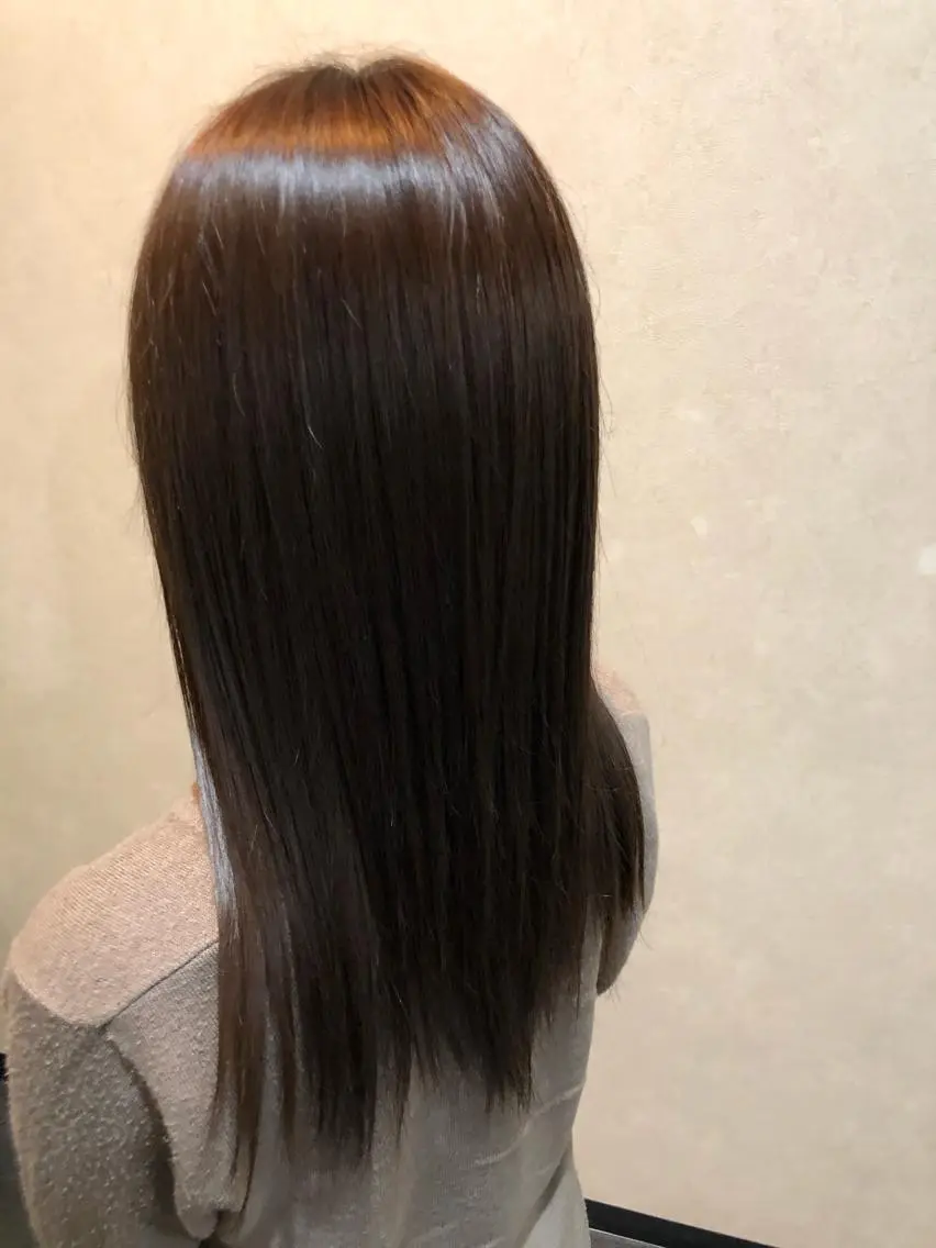 ロング 縮毛矯正 トリートメント 佐々岡 亮介のヘアスタイル