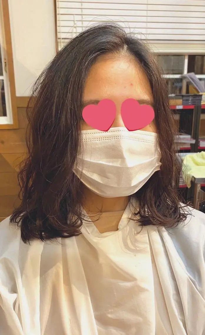 ミディアム パーマ ミディアムパーマ デジタルパーマ 氷見 早祐香のヘアスタイル