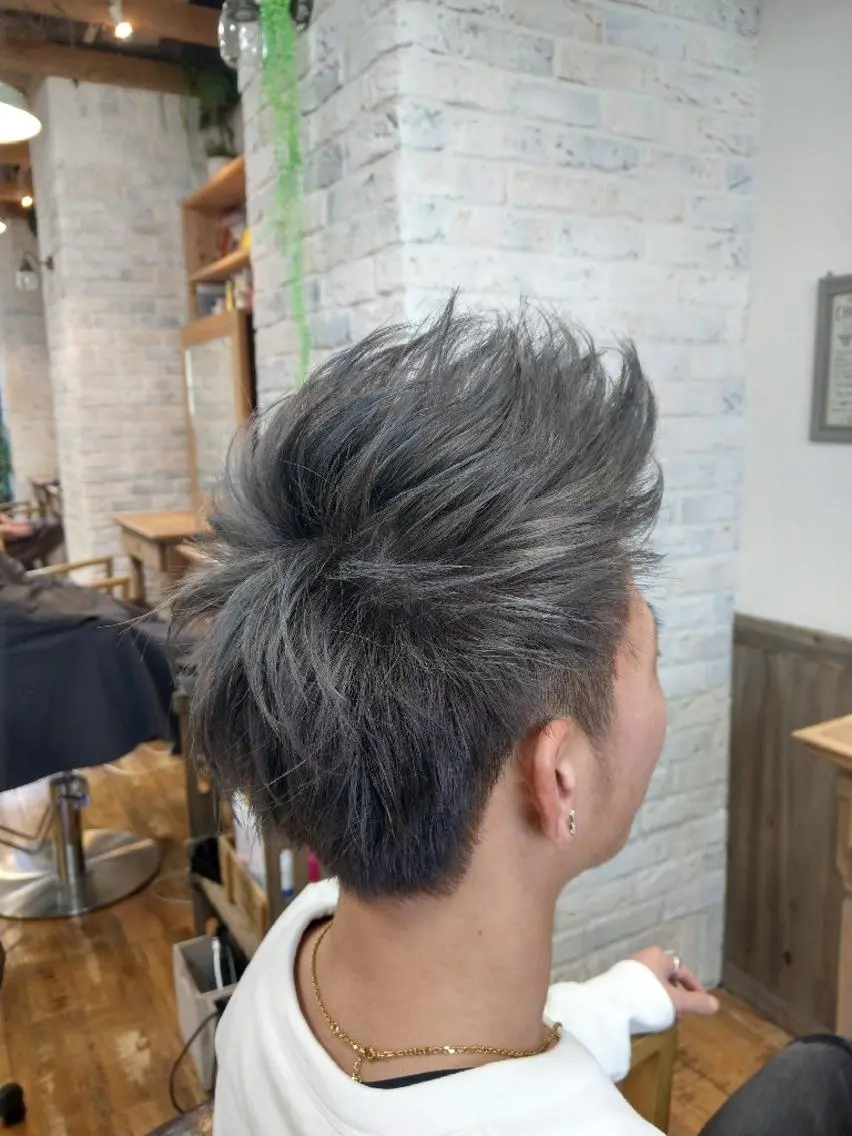 ショート メンズ メンズブリーチ 店長　佐藤 祐輔のヘアスタイル