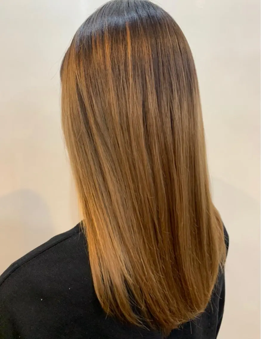 ロング ハイライト カット ヘアカラー FLAGS YAMATOのヘアスタイル