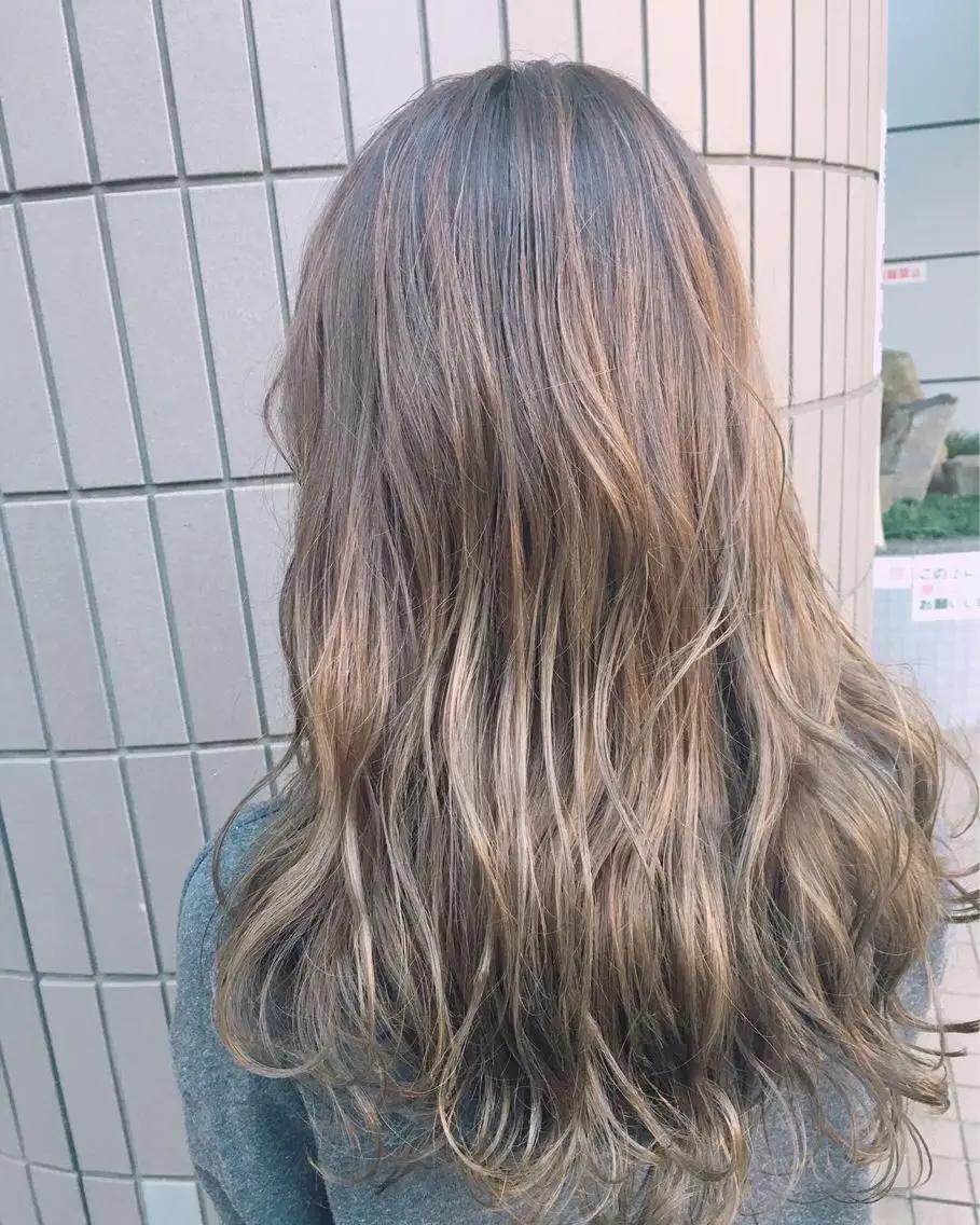 ロング 外国人風カラー ハイライト 透明感韓国ヘア♡ みつきのヘアスタイル