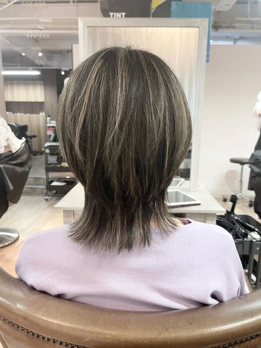 ミディアム ハイライト ウルフカット 艶髪💎美容師 TATSUYAのヘアスタイル
