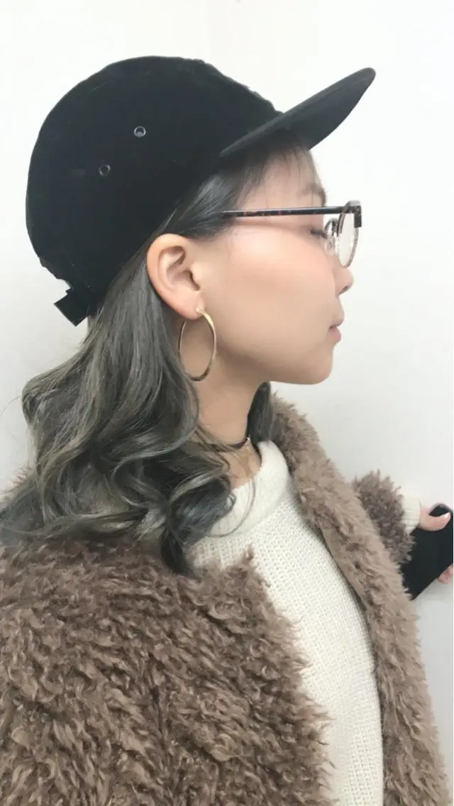 セミロング アッシュ Rina Imaiのヘアスタイル