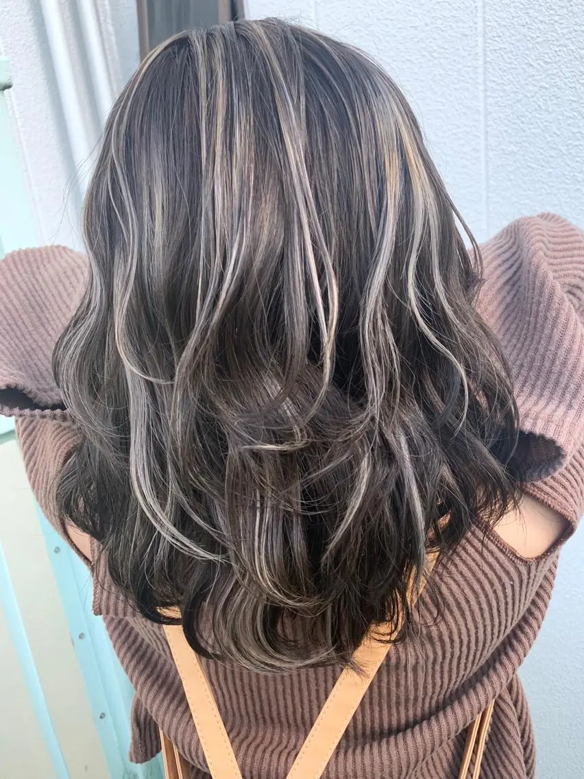 ミディアム 穐田 司樹のヘアスタイル