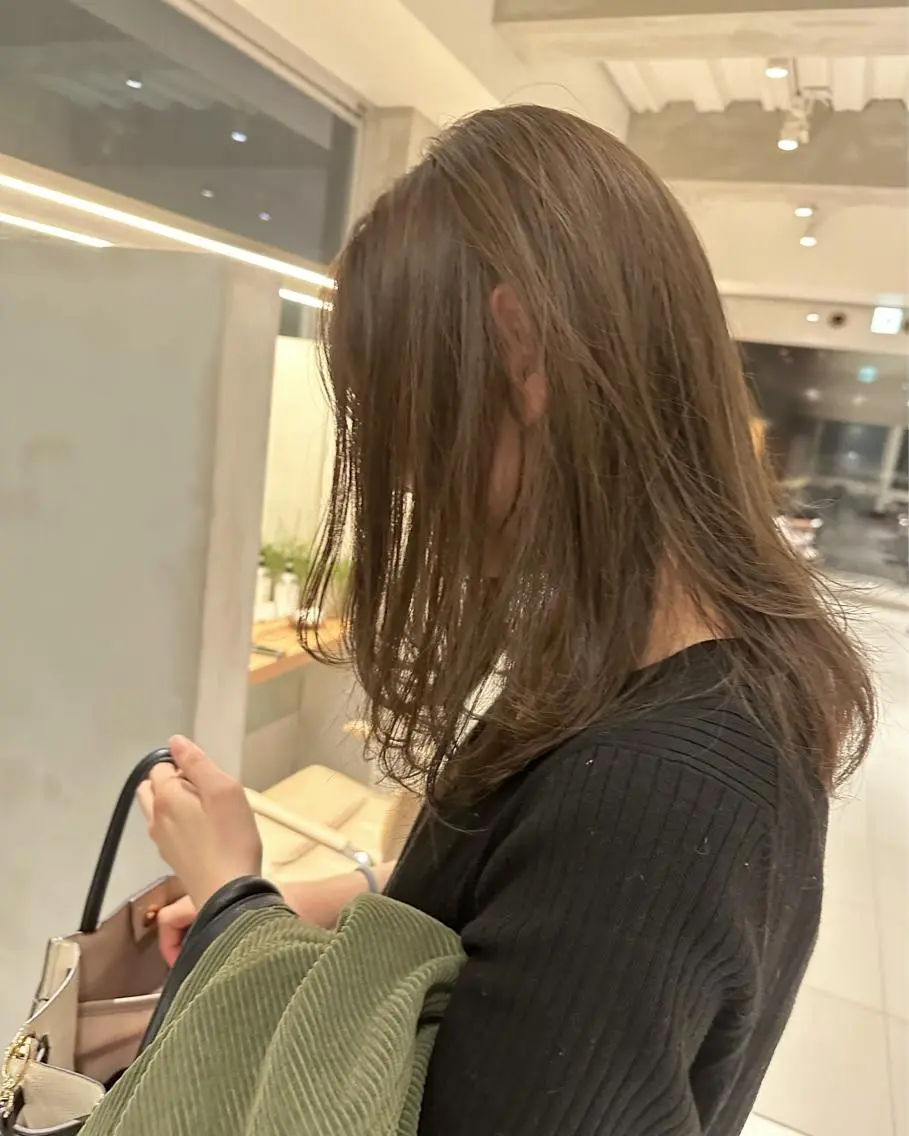 セミロング ヘアカラー トリートメント ヘッドスパ ヘアセット 透明感モテ艶髪カラー Gallicaイリサのヘアスタイル