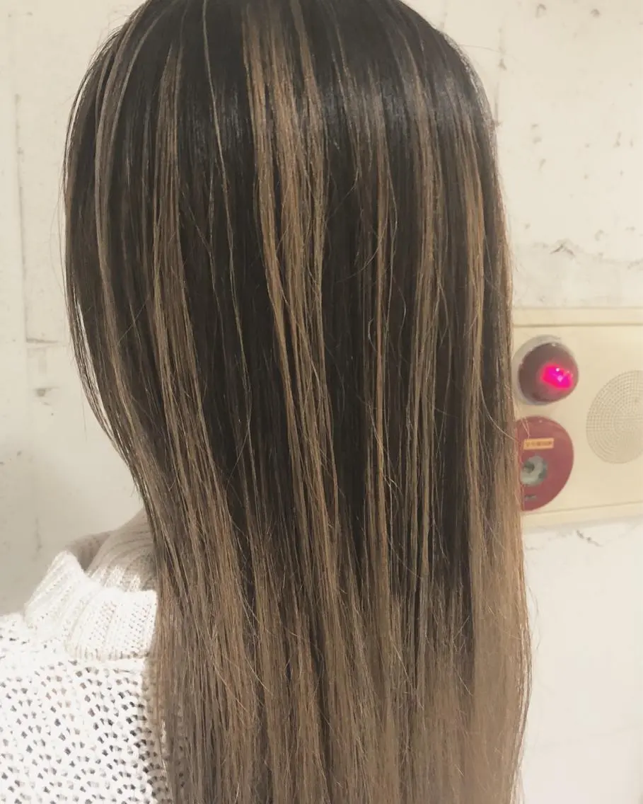 ロング レイヤーカット トリートメント フジサキ ケンのヘアスタイル