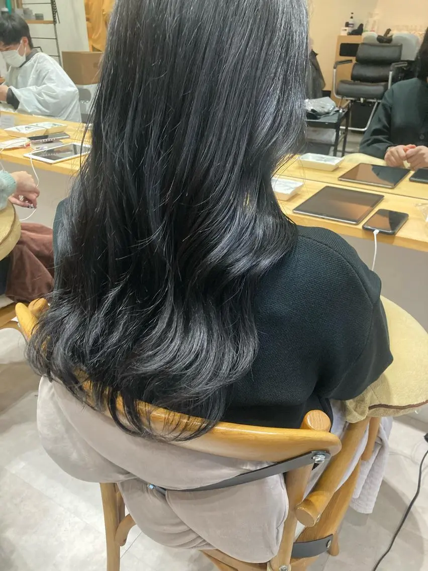 ロング カット ヘアカラー トリートメント ✨色持ちの良い艶 カラー✨蟹江真世のヘアスタイル