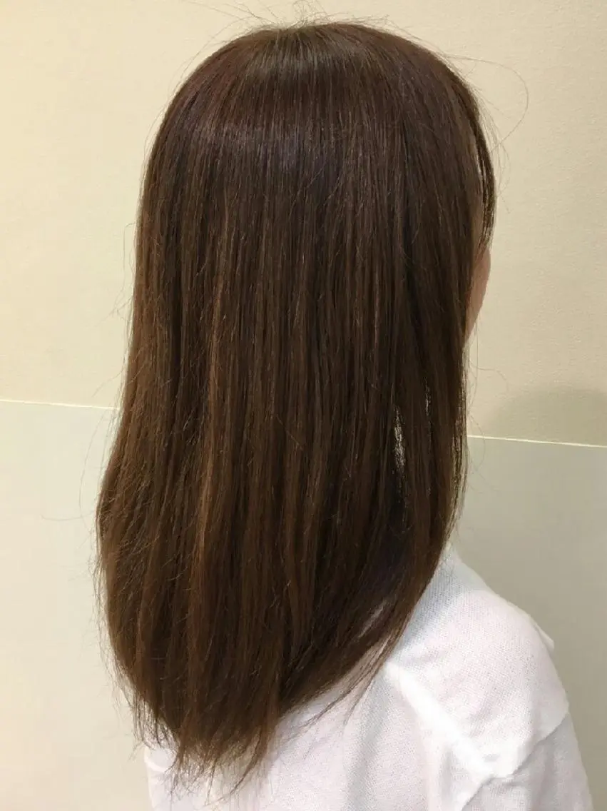 セミロング カラー アッシュ ベージュカラー - -のヘアスタイル