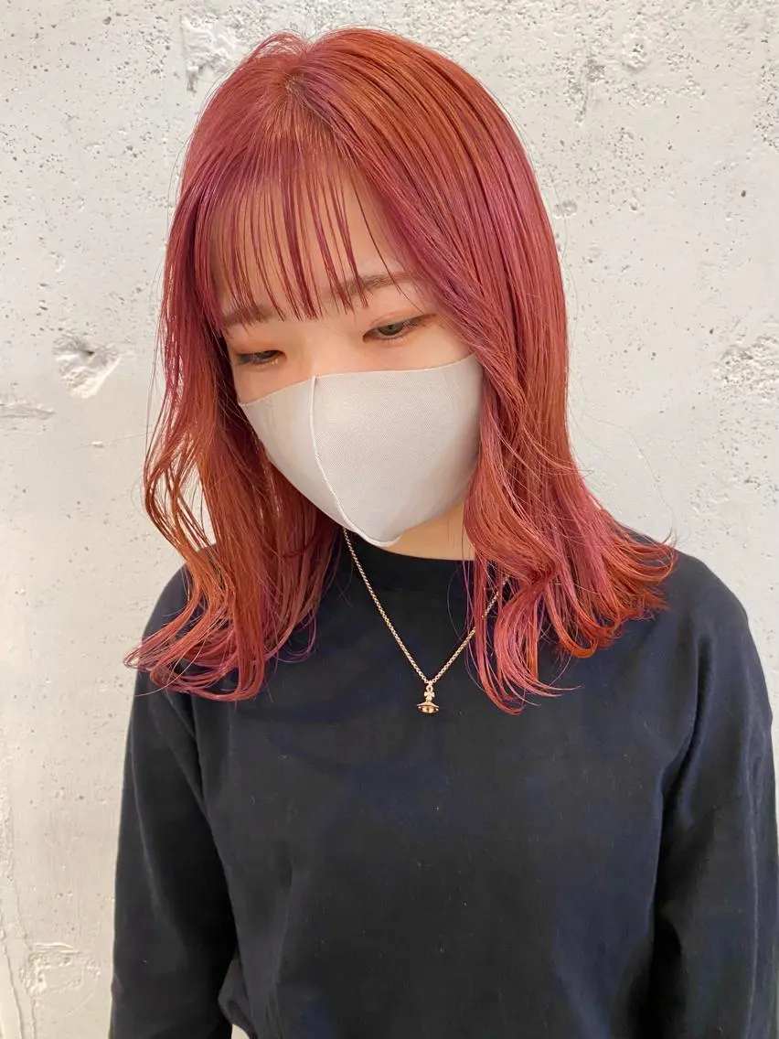 セミロング カラー ブリーチ 天神最安値エクステ カラーレイヤーカットのヘアスタイル