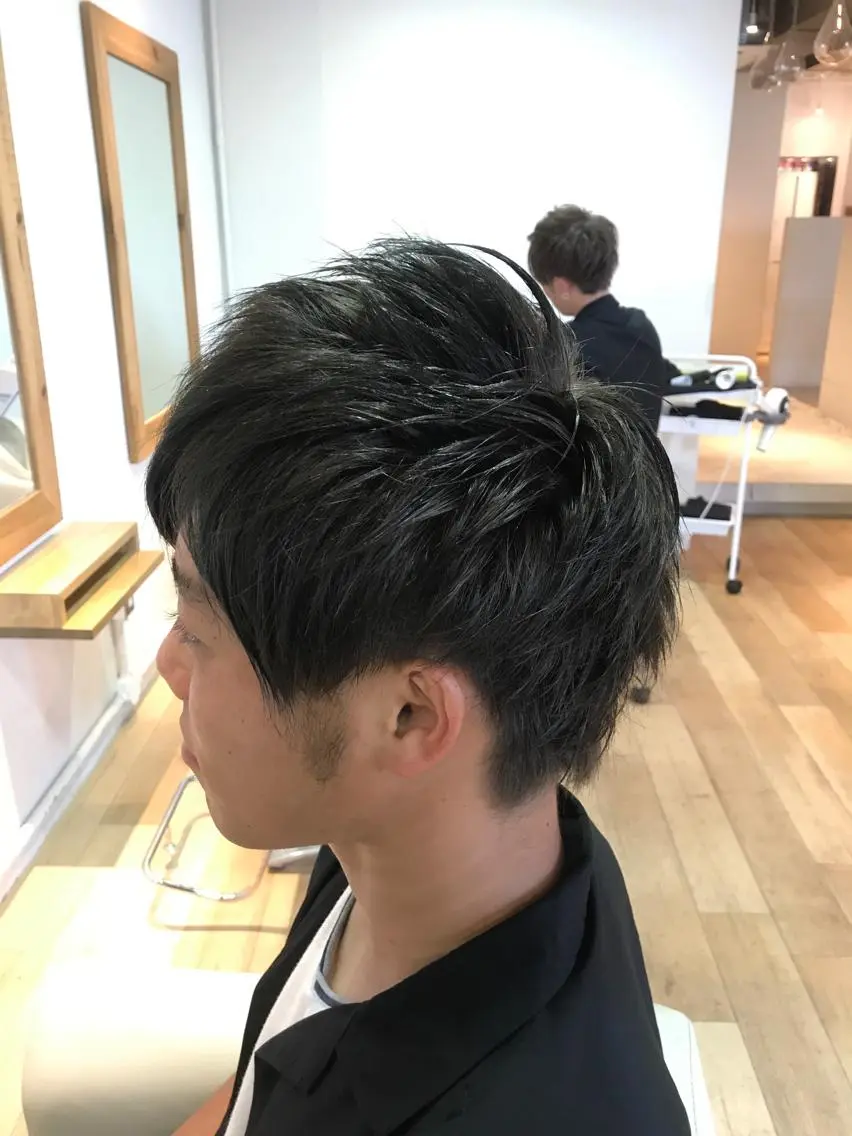 カラー メンズ 豊中駅3分eha レッスンモデルのヘアスタイル