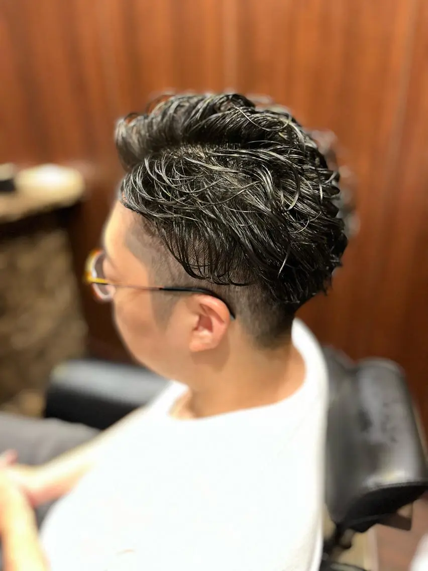 ミディアム 寺嶋 涼のヘアスタイル