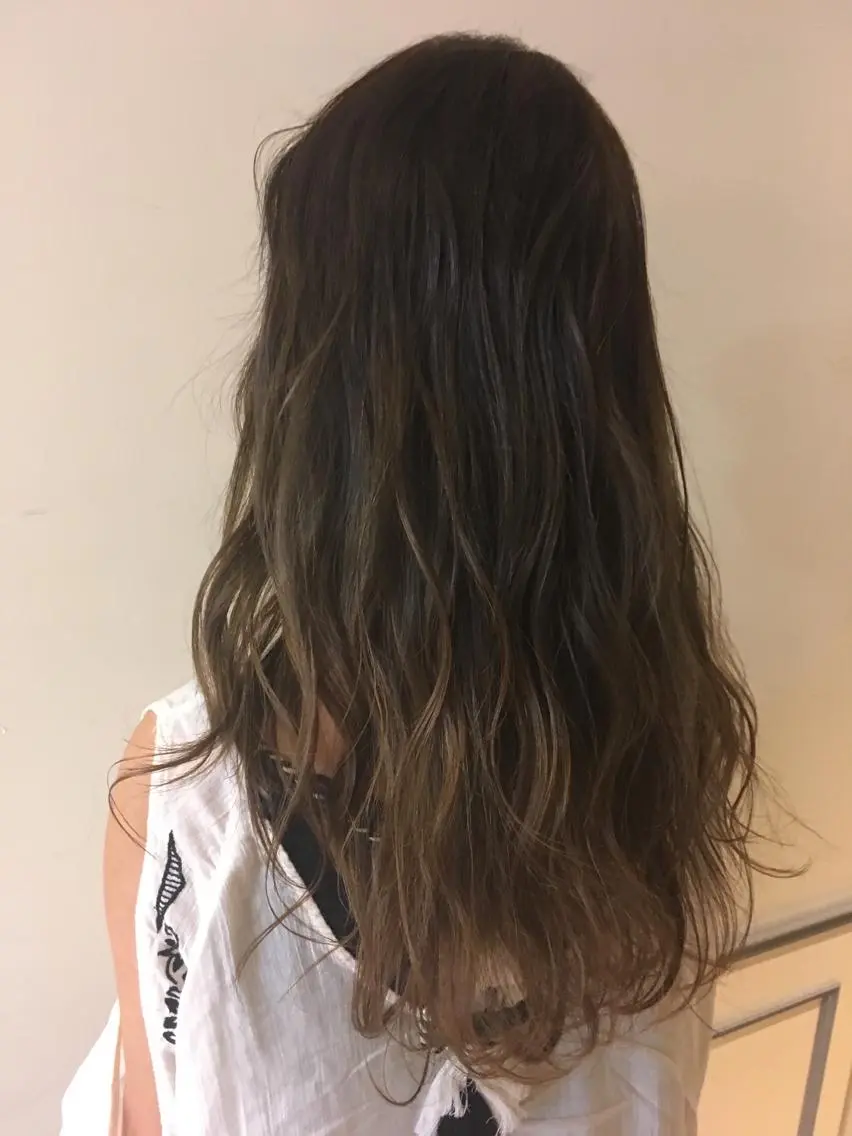 ロング カラー グラデーションカラー 外国人風カラー 🌿椿 夢来🌿のヘアスタイル
