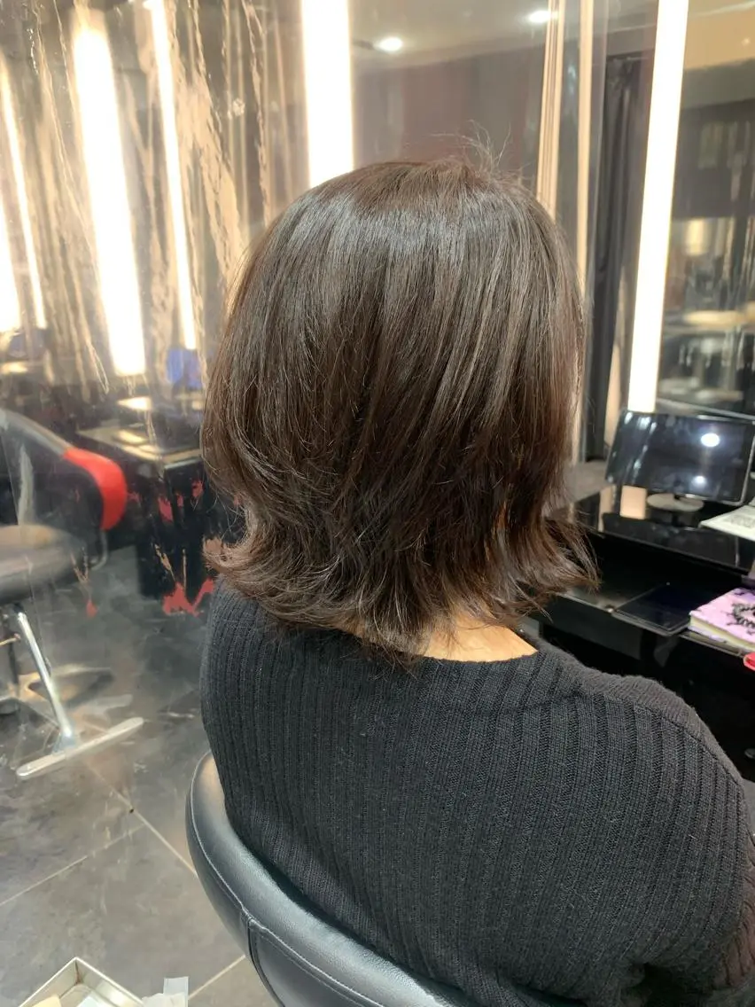 ミディアム カラー アクアカラー 艶髪/白髪ぼかし ヘッドスパ/大野結菜のヘアスタイル