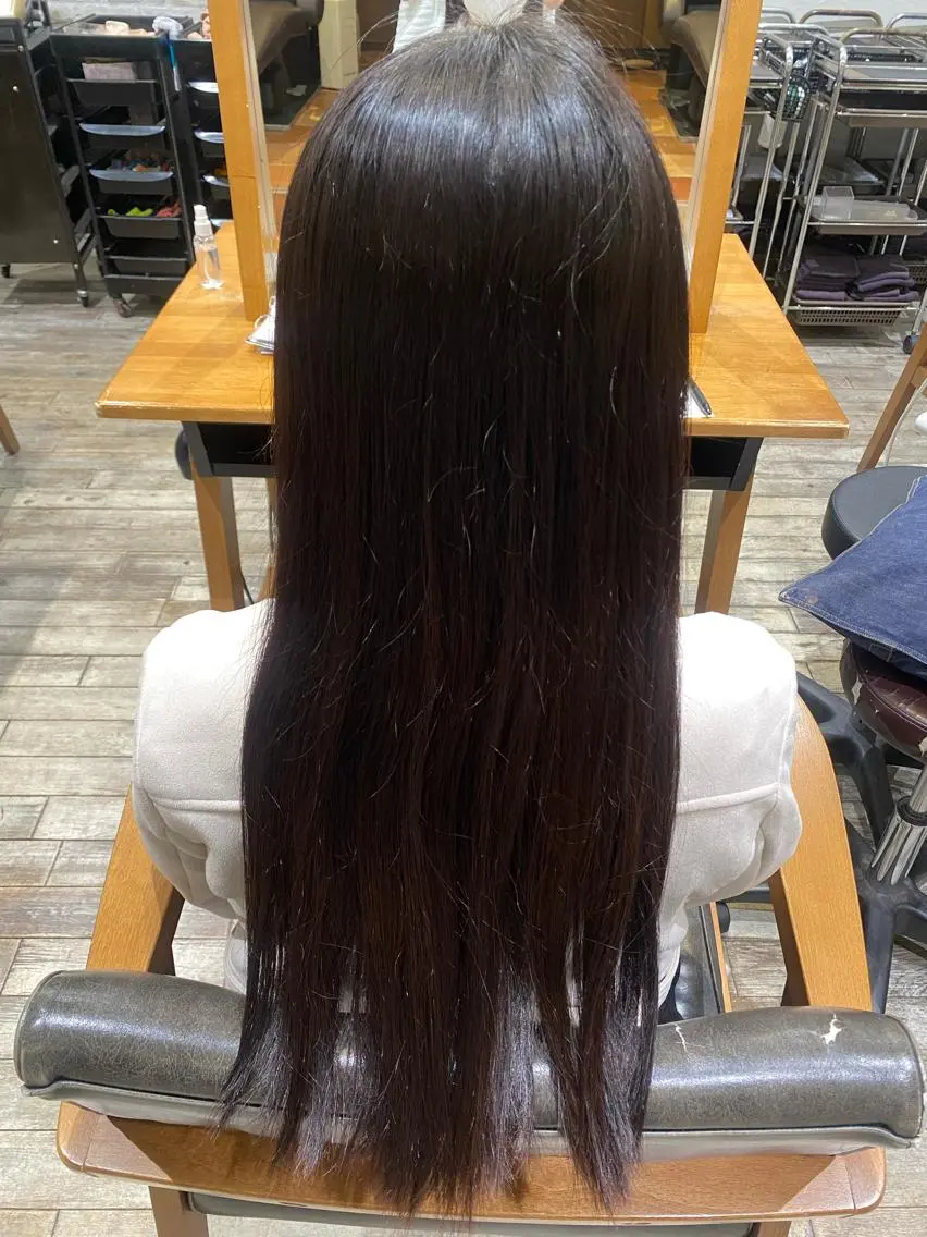 ロング 丸山 心 / 艶カラーのヘアスタイル