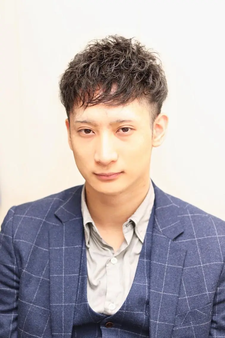 ショート メンズ 渡邊 絢のヘアスタイル