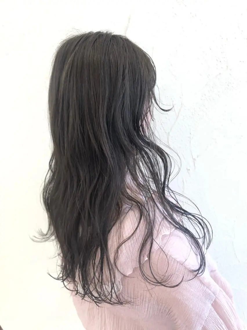 ロング カット ヘアカラー 野上 綾香のヘアスタイル