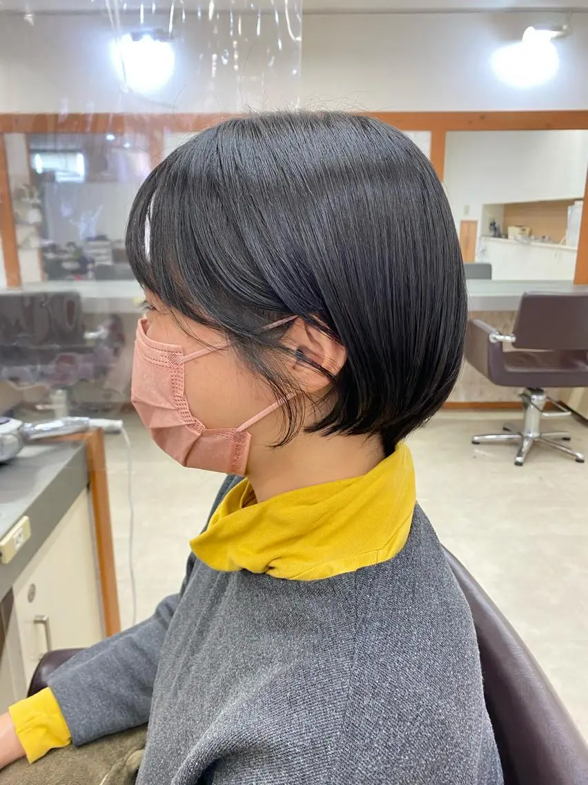 ショート カット ブリーチカラー🫧 森　凪沙のヘアスタイル