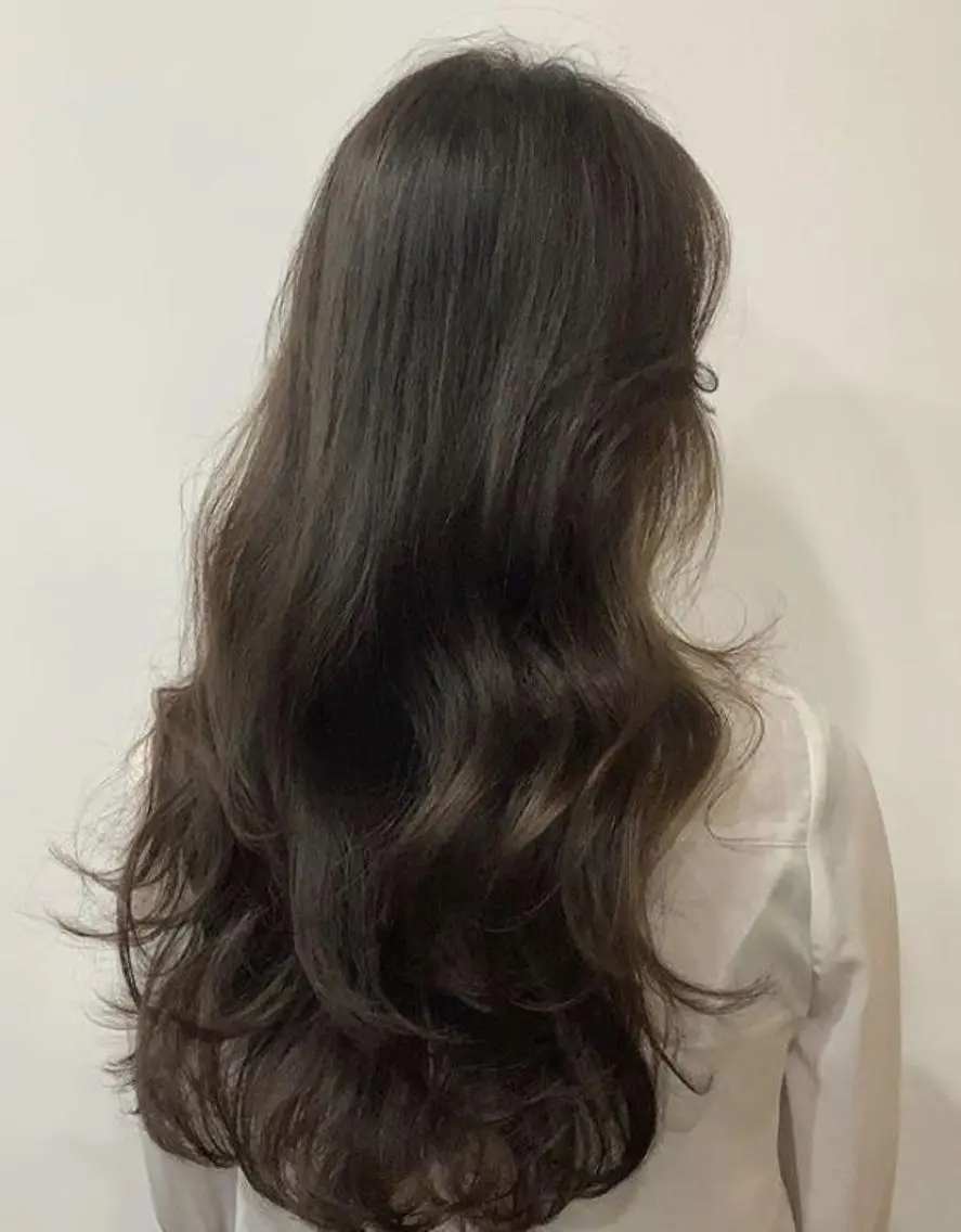 セミロング カラー 吉田一輝 外国人パーマのヘアスタイル