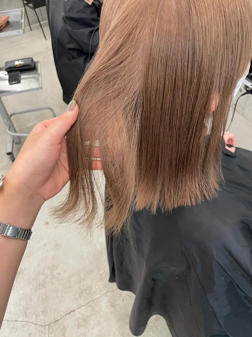 ミディアム カラー カット ヘアカラー トリートメント 佐伯 和佳のヘアスタイル