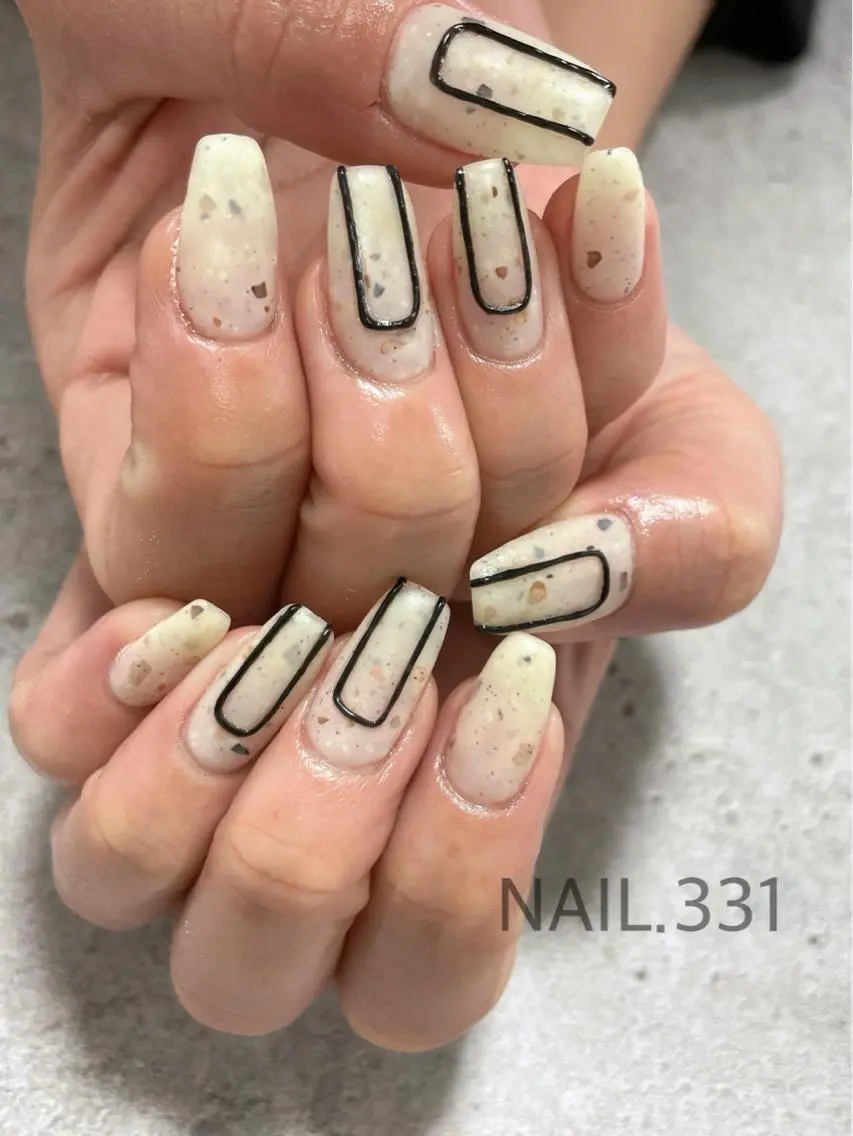 ネイル Nail 331のネイルデザイン