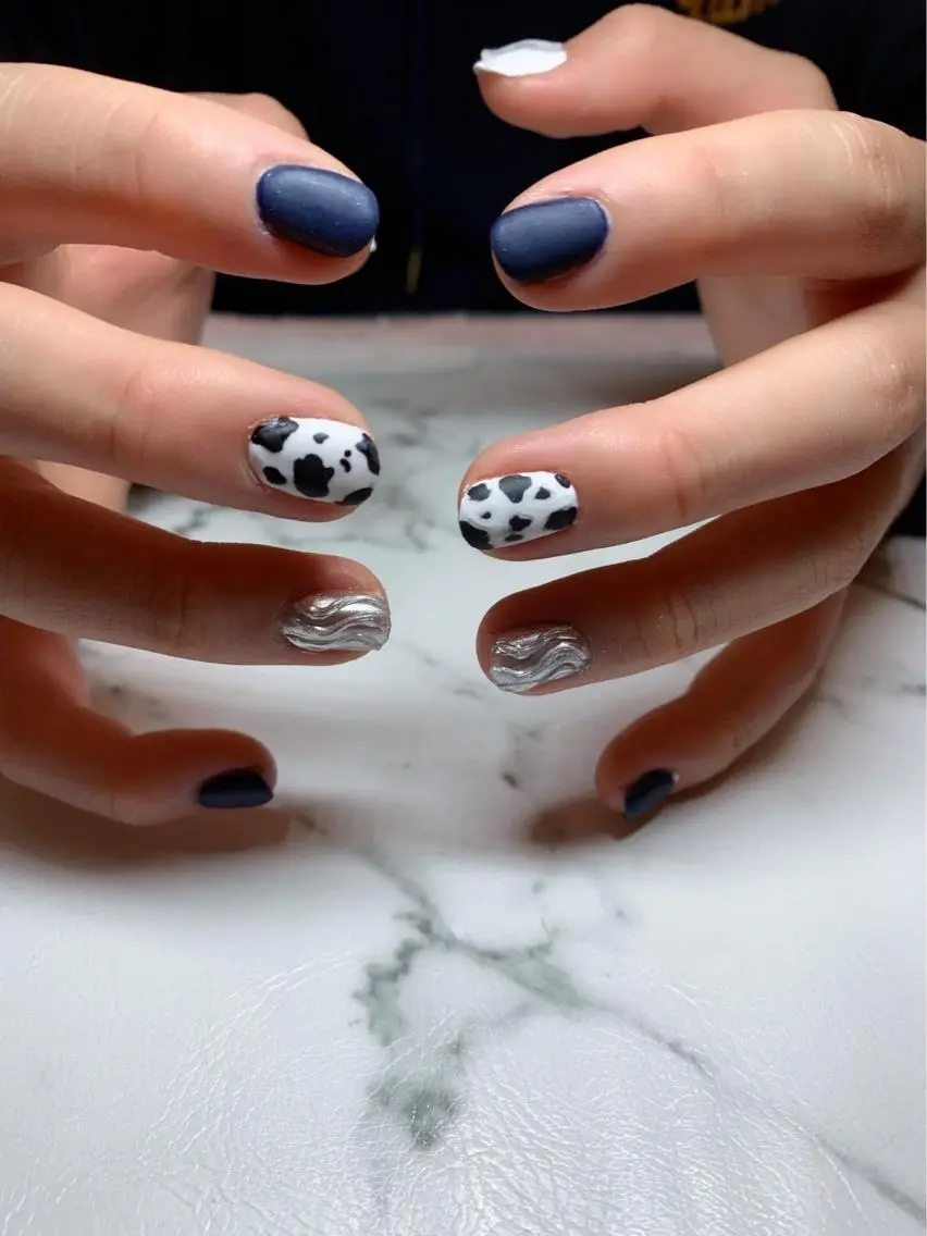 ネイル アニマル柄 アートネイル ジェルネイル ニュアンスネイル ネイルチップ ハンドネイル x.1.0.nail ♡Cのネイルデザイン