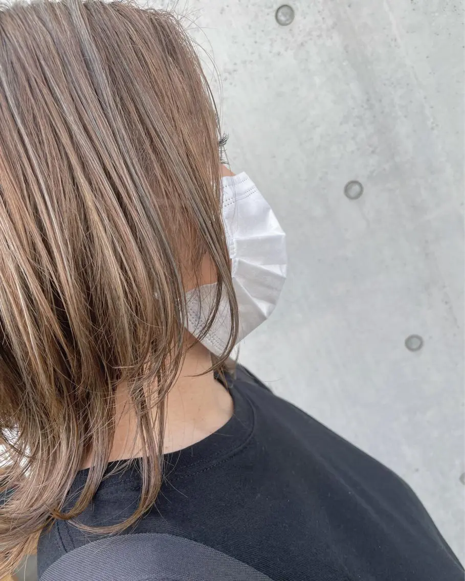 セミロング カラー ハイライトカラー ハイライト 通い続けられるサロン ママ美容師　明日香のヘアスタイル