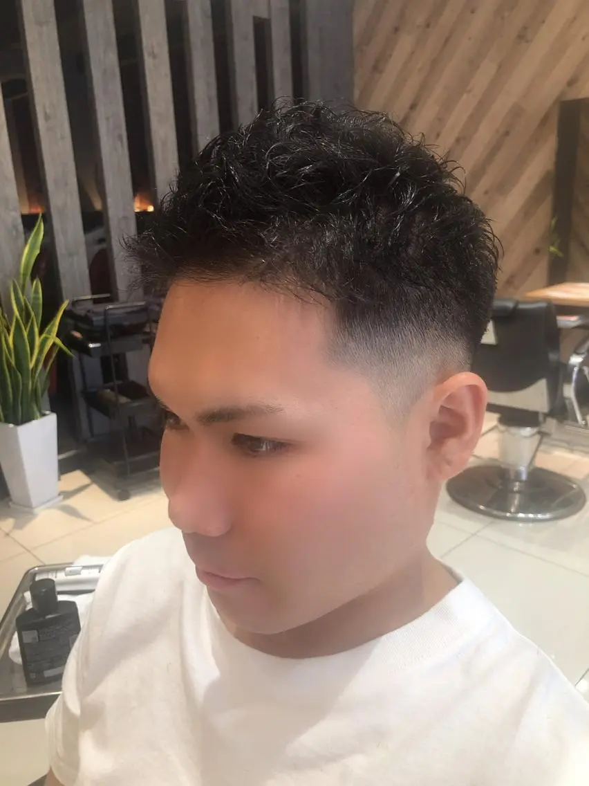 ショート ムラカミ .のヘアスタイル