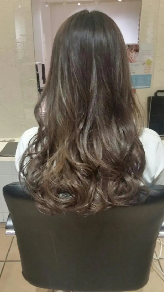 セミロング ロング カラー グラデーションカラー グレージュ 【髪質改善美容師】t occa茨木篠原健太のヘアスタイル