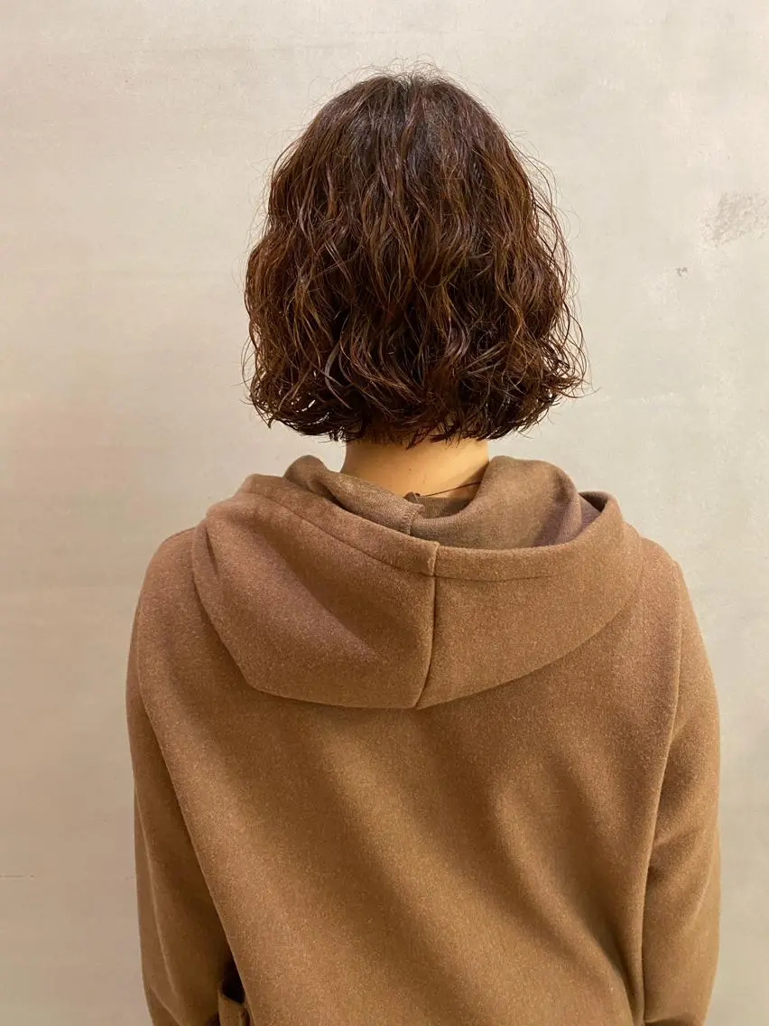 ショート カラー パーマ ヘアアレンジ ボブ 、 、のヘアスタイル