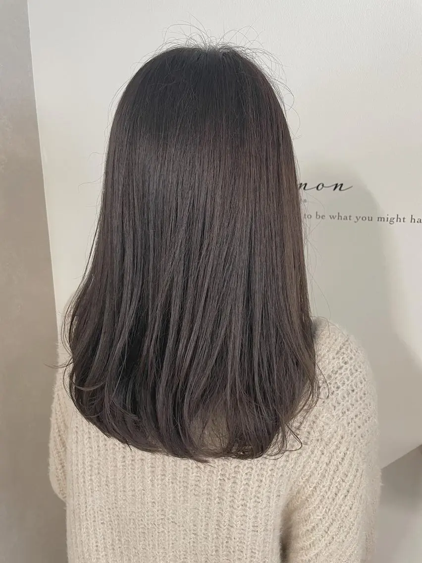 セミロング カラー グレージュ レイヤーカット ローレイヤー 筑紫通り沿い | eNeのマツエク・マツパデザイン