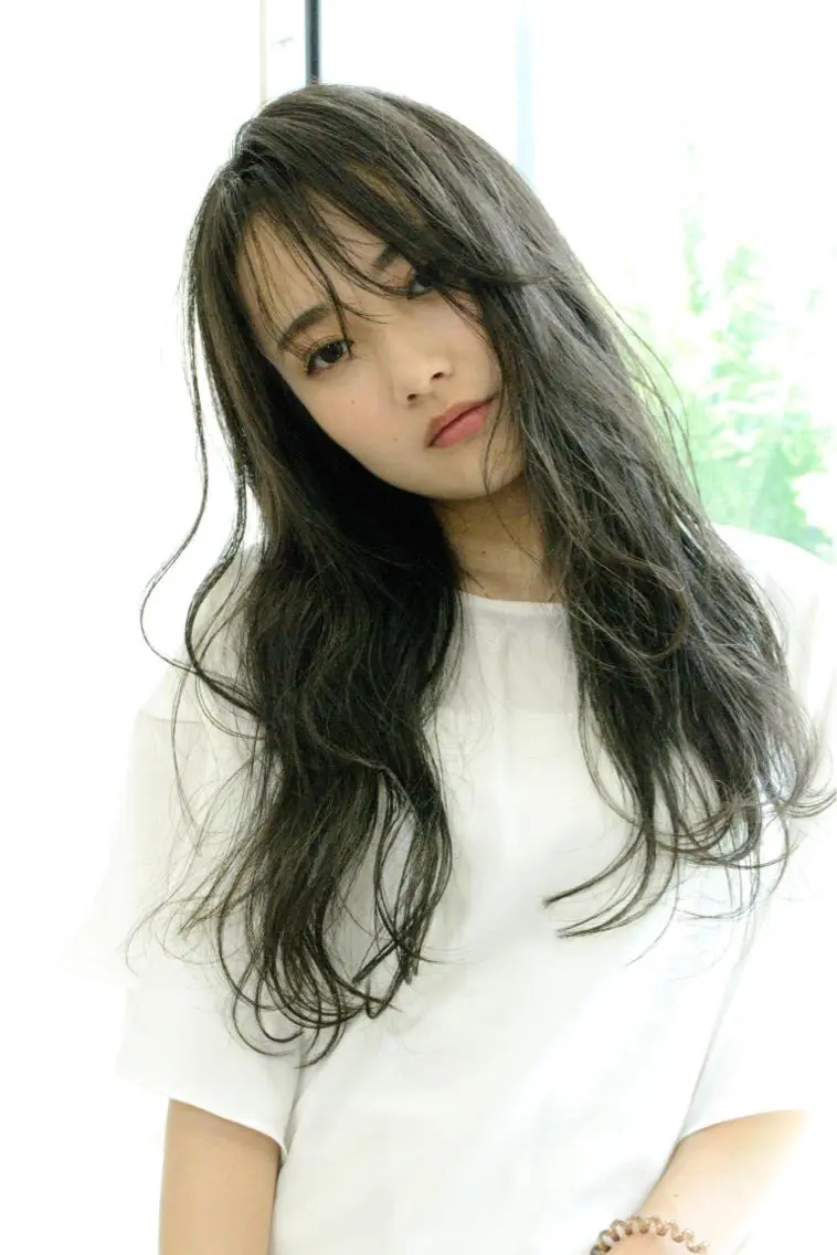 ロング カラー sato yoのヘアスタイル