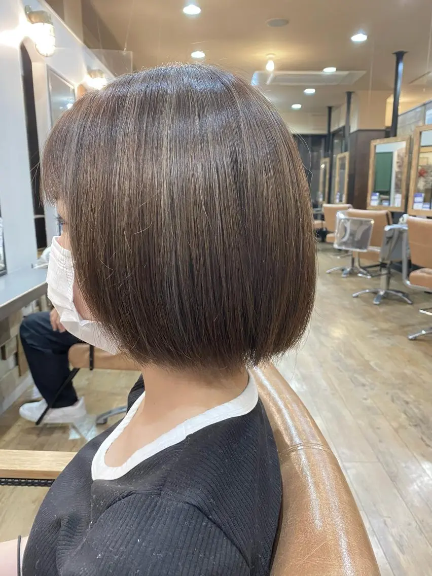 ショート カラー グレージュ ハイライトカラー ボブ ハイライト ヘアカラー トリートメント 特殊カラー特化 ✂️SHIAN フジのヘアスタイル