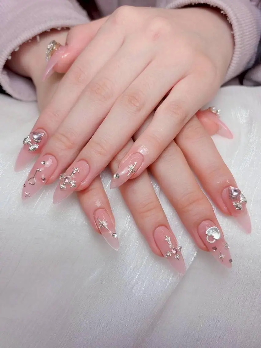 ネイル 韓国ネイル マグネットネイル 持ち込み ハンドネイル Mihana西川口♡ Jr Nailistのネイルデザイン