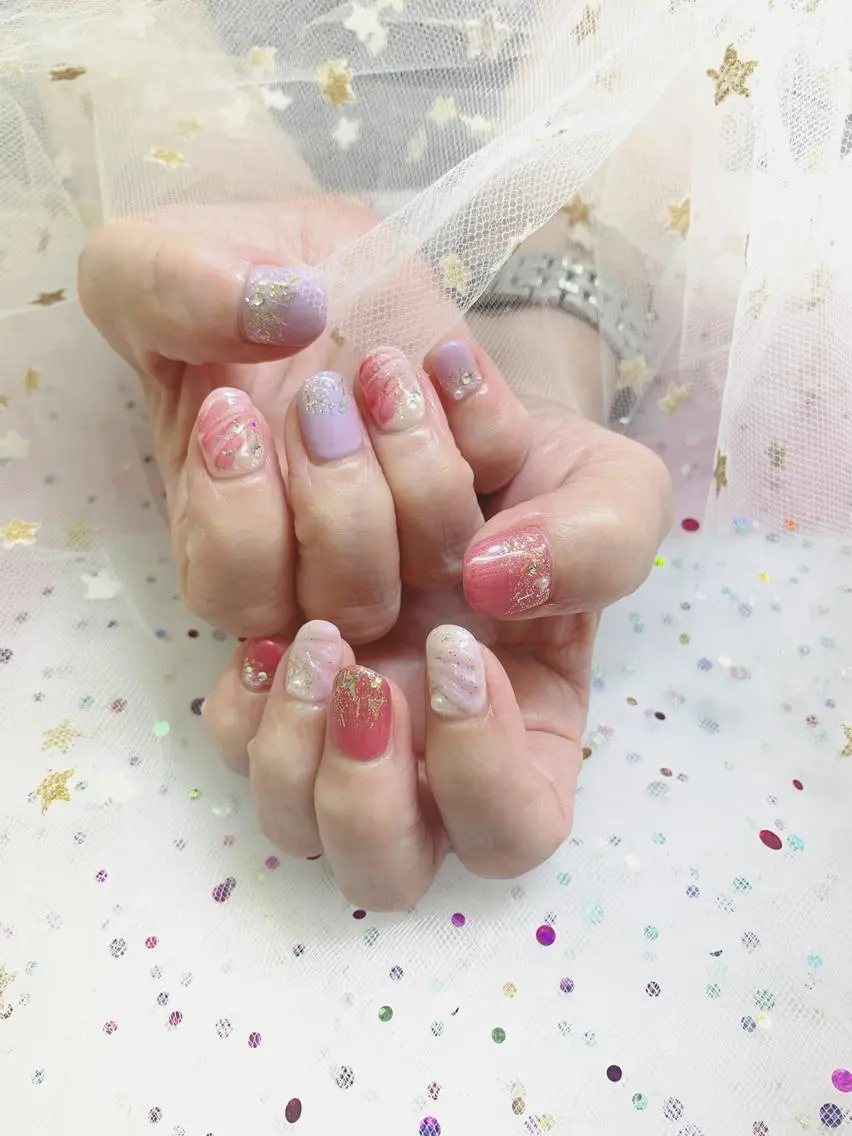 ネイル ハンドケア 💅ネイルサロン ブラン🌈かすみのネイルデザイン