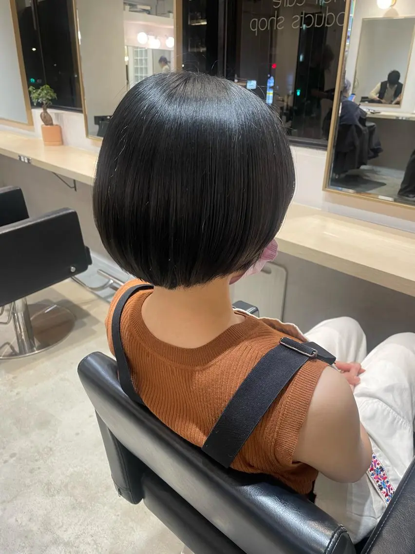 ショート カラー アッシュ オレンジ レイヤー♡ 石川優奈のヘアスタイル